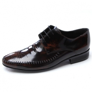 https://what-is-fashion.com/3156-24529-thickbox/mens-brown-leather-flat-round-toe-punching-stitch-wrinkle-lace-up-classic-dress-shoes.jpg