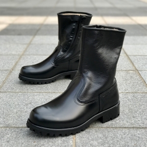 https://what-is-fashion.com/4715-37393-thickbox/men-s-blak-leather-inner-fur-diagonal-side-zip-closure-combat-sole-walker-ankle-boots.jpg