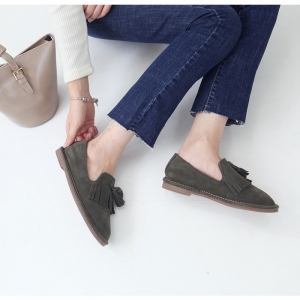 https://what-is-fashion.com/4821-38144-thickbox/women-s-real-cow-leather-round-toe-frill-fringe-tassel-flat-loafers-khaki-beige.jpg