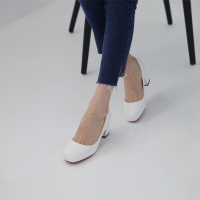 women's synthetic leather chunky med heels comfortable white pumps 
