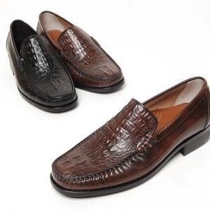 https://what-is-fashion.com/4920-38888-thickbox/men-s-square-toe-animal-pattern-cow-leather-loafers.jpg