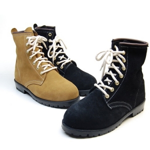 https://what-is-fashion.com/4956-39190-thickbox/men-s-black-light-brown-suede-combat-sole-back-tap-ankle-boots.jpg