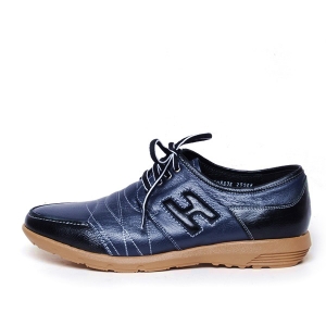 https://what-is-fashion.com/5491-42359-thickbox/men-s-apron-toe-two-tone-stitch-navy-sheep-skin-lace-up-fashion-sneakers-shoes.jpg