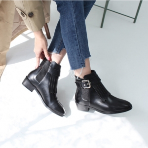 https://what-is-fashion.com/5636-43858-thickbox/fringe-belt-strap-low-boots.jpg
