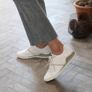 https://what-is-fashion.com/5675-44030-thickbox/women-s-lace-up-leather-sneakers-white.jpg
