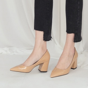https://what-is-fashion.com/5744-44406-thickbox/pointed-toe-glossy-beige-chunky-med-heel-pumps.jpg