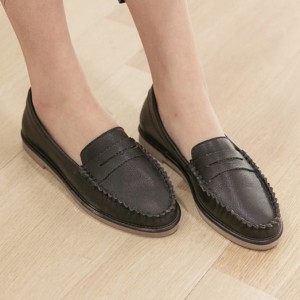 https://what-is-fashion.com/5779-44651-thickbox/women-s-loafers-moccasins-slip-on-penny-shoes.jpg