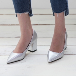 https://what-is-fashion.com/5853-45250-thickbox/women-s-silver-pointed-toe-chunky-block-med-heel-pumps.jpg