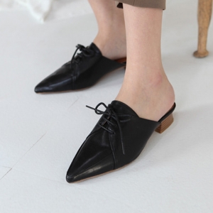 https://what-is-fashion.com/5901-45652-thickbox/women-s-pointed-toe-lace-up-comfort-block-heel-oxford-slide-mule-shoes.jpg