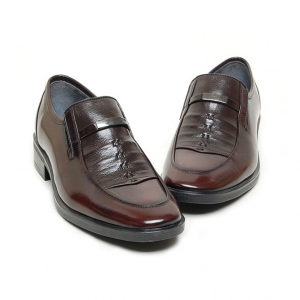 https://what-is-fashion.com/6061-46993-thickbox/men-s-flat-apron-toe-two-tone-wrinkle-brown-leather-loafers-dress-shoes.jpg