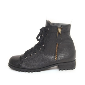 https://what-is-fashion.com/6134-47413-thickbox/women-s-cap-toe-outside-zip-closure-black-sheepskin-block-heel-combat-sole-ankle-boots.jpg
