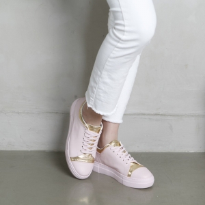Women's Cap Toe Thick Platform Pink & Gold Lace Up Leather Low Top Fashion﻿ Sneakers
