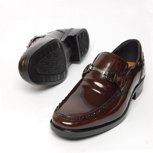 https://what-is-fashion.com/6202-47777-thickbox/men-s-apron-toe-horse-bit-punching-stitch-brown-leather-loafers-dress-shoes.jpg